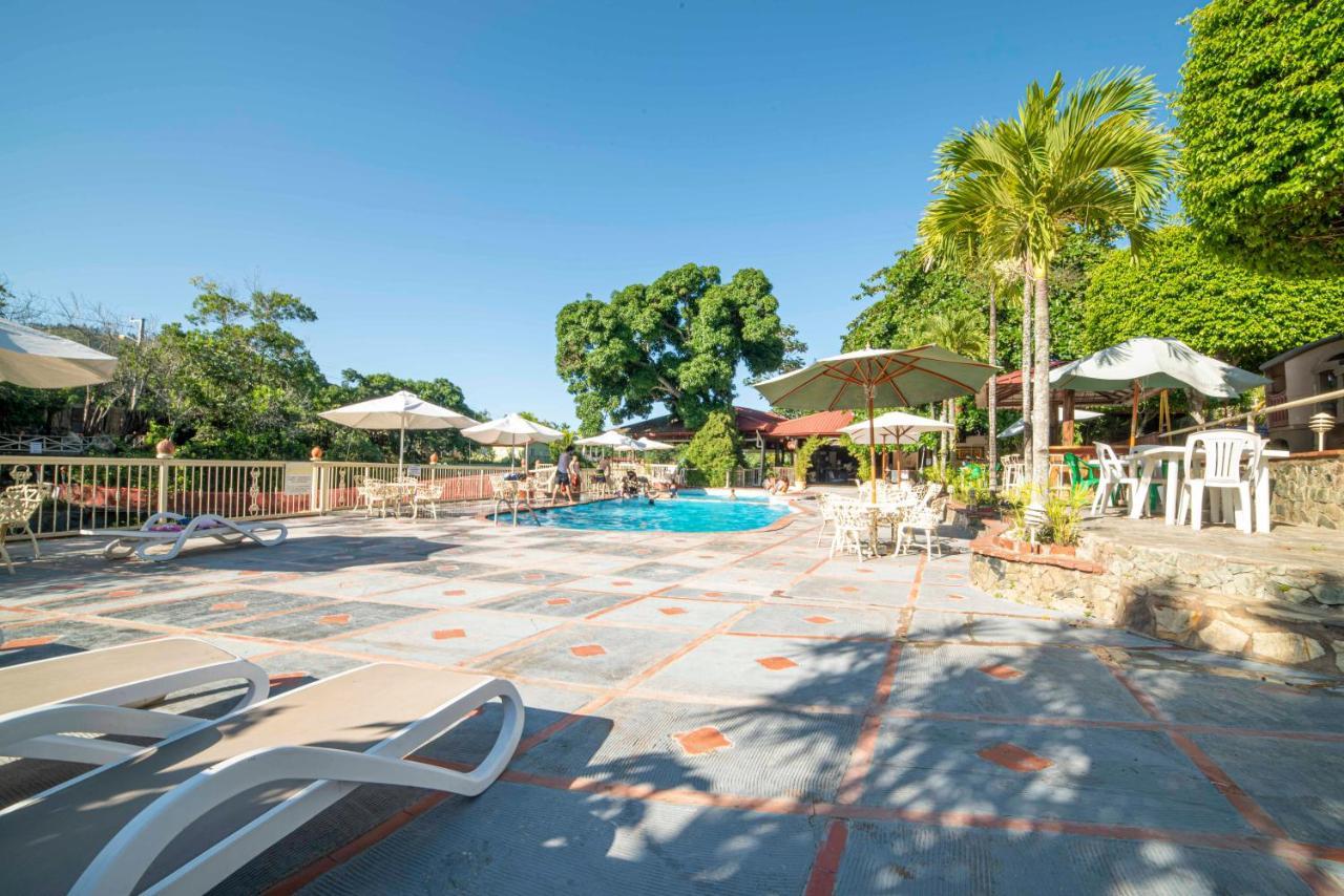 Jarabacoa River Club & Resort Buitenkant foto