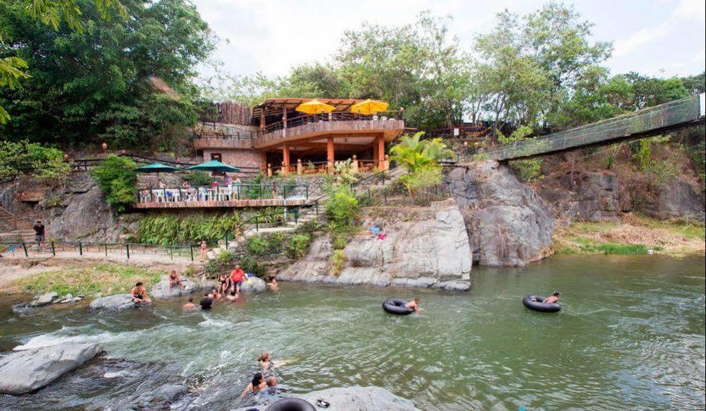 Jarabacoa River Club & Resort Buitenkant foto